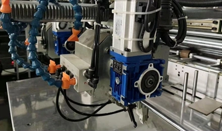 Servo motor controlled Paper Feeding